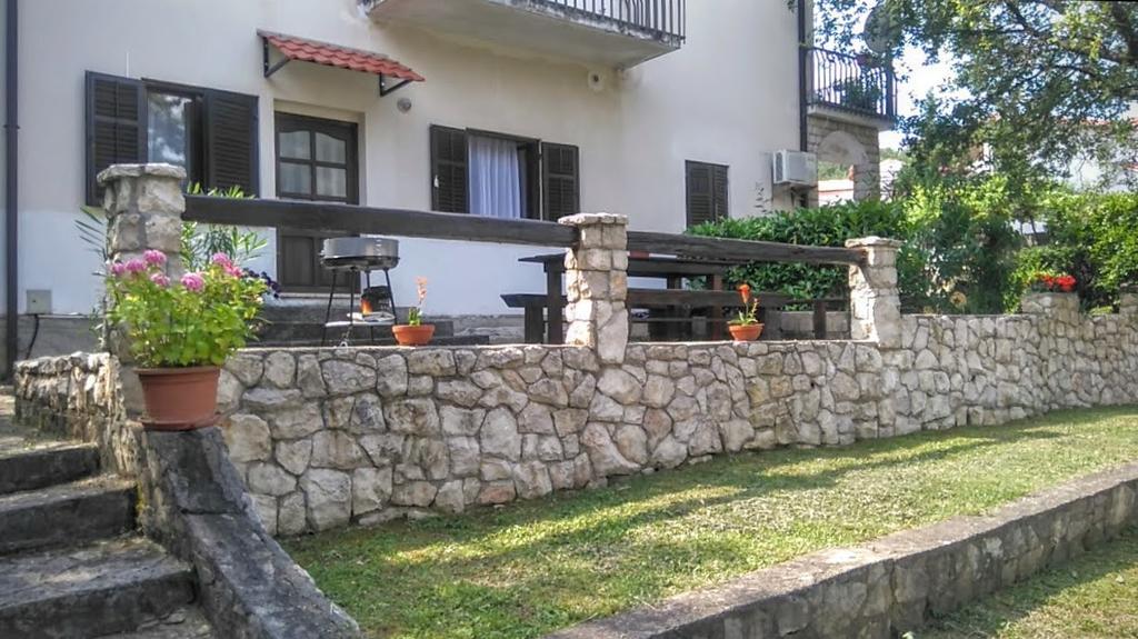 Apartments Kalac Лабин Екстериор снимка